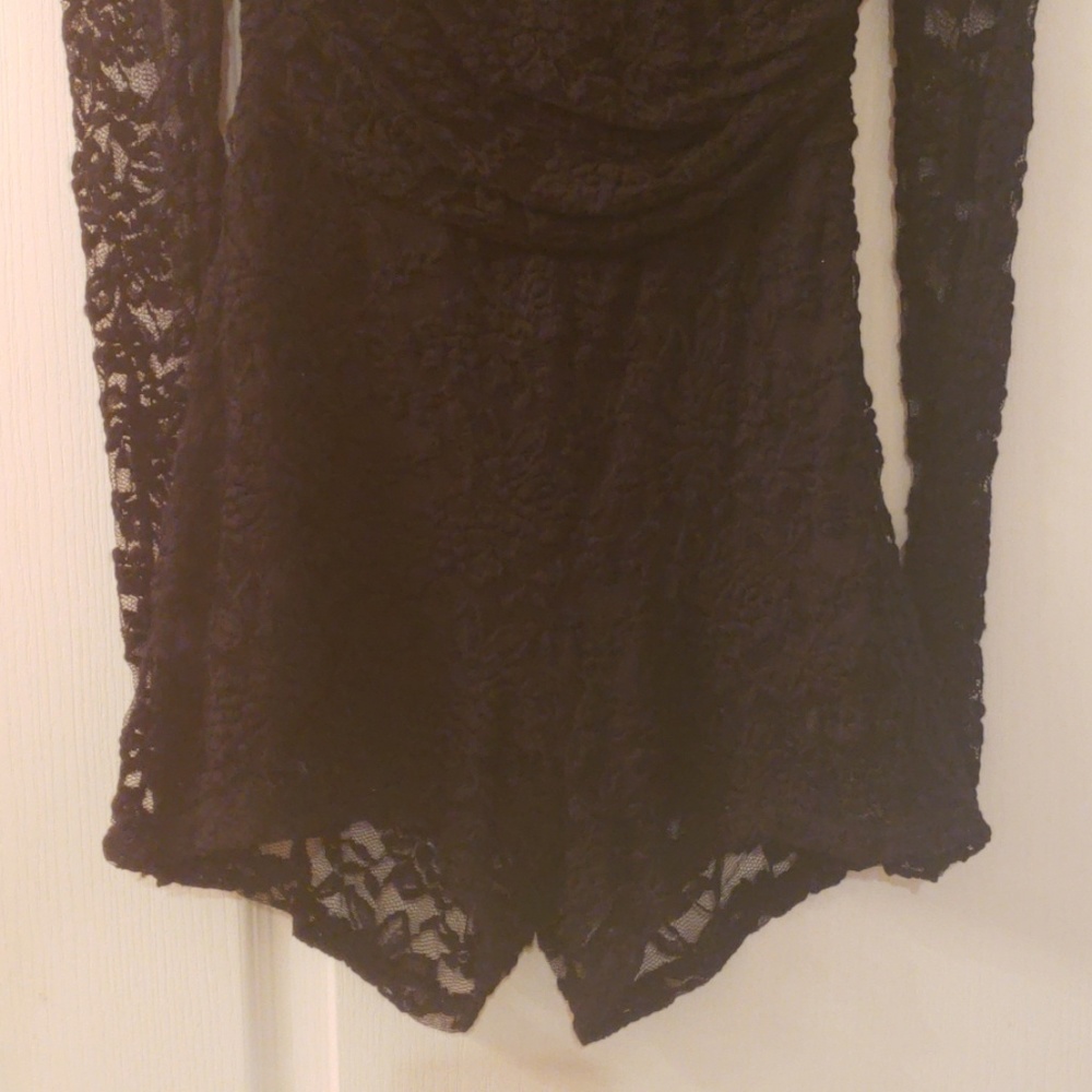 Lace Romper - Picture 2 of 7